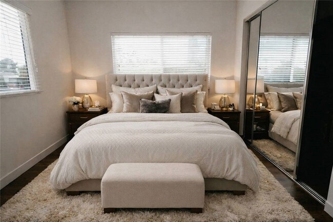 Building Photo - 18919 Gault St