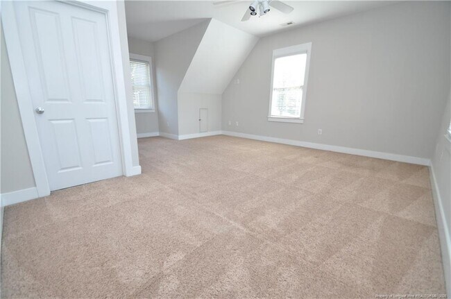 Building Photo - 1164 Trentini Ave