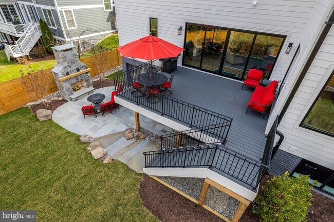 Building Photo - 1100 Balls Hill Rd