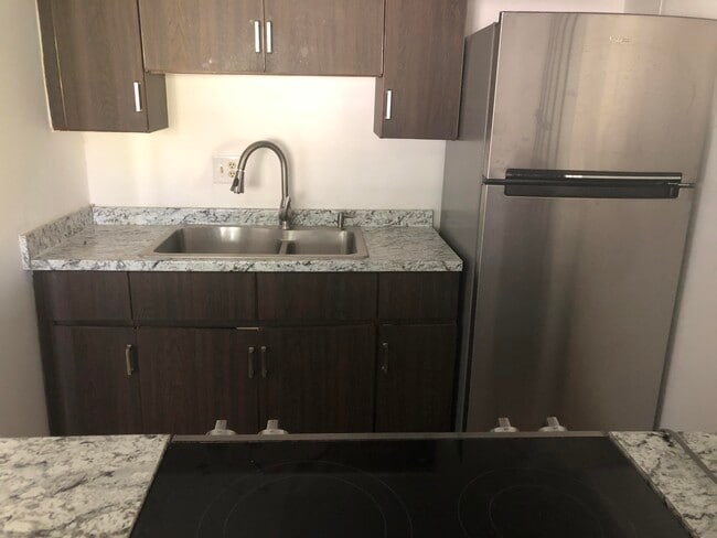 Building Photo - 77805 California Dr