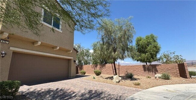 Building Photo - 6387 Ashland Crst St