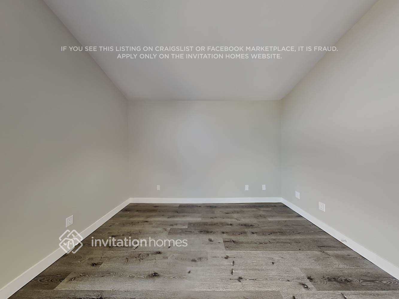Building Photo - 8250 Lonely Hill Way