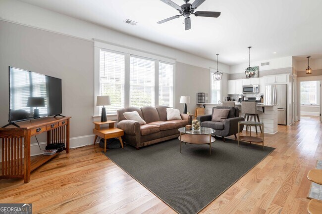 Building Photo - 828 Ponce De Leon Pl NE