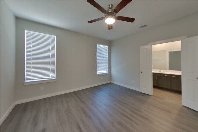 Building Photo - 2414 Cohorn Trl