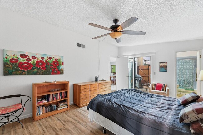 Building Photo - 2929 E Broadway Rd