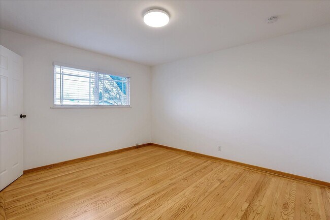 Building Photo - Santa Clara Home near Apple, Kaiser and Ma...