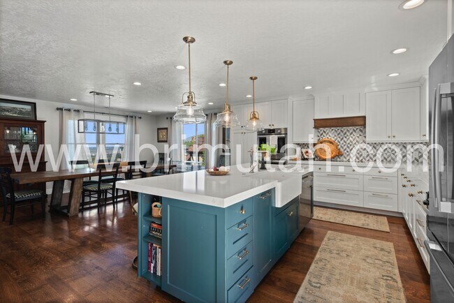 Building Photo - 772 E 2075 S - 1