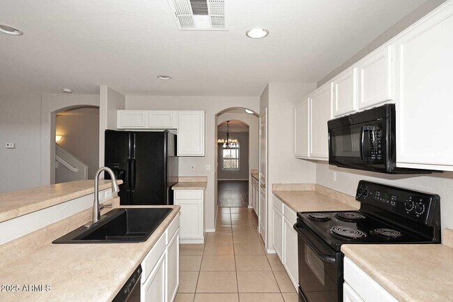 Building Photo - 29237 N Yellow Bee Dr