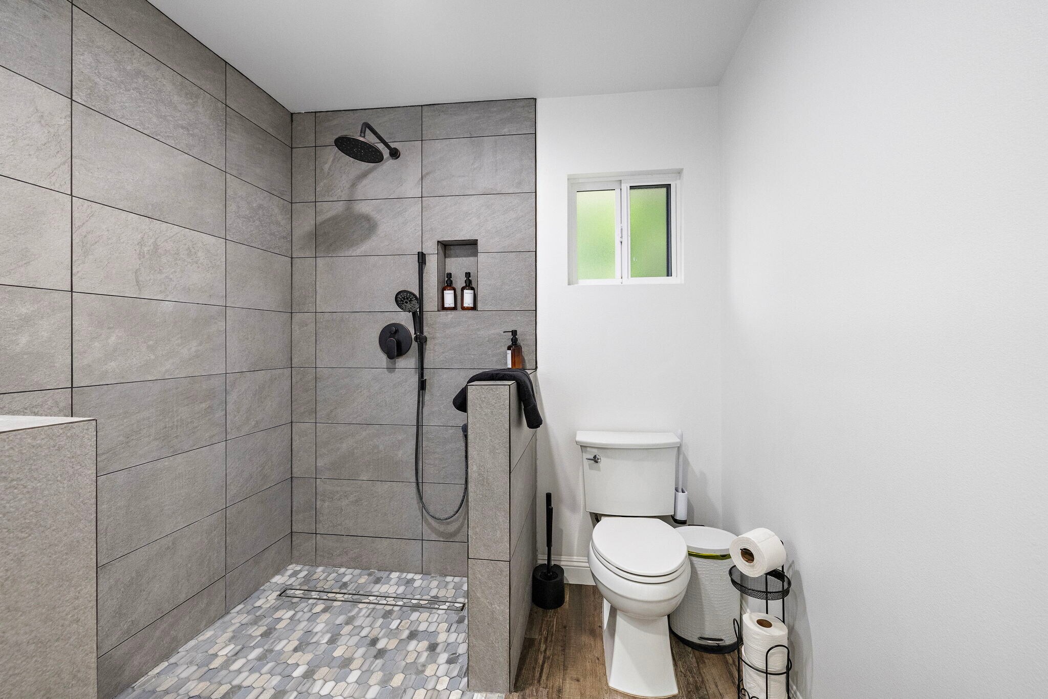 Building Photo - 1581 Baker St