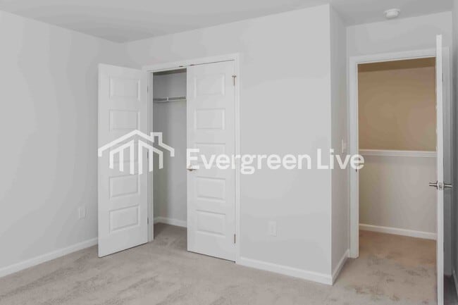 Building Photo - 315 Allene Wy