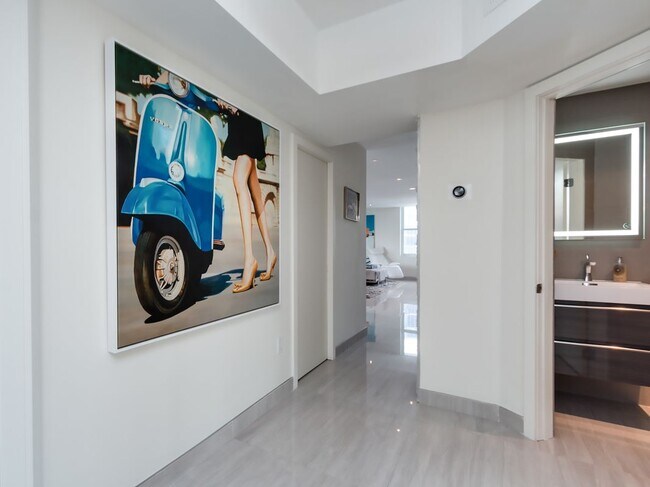 Building Photo - 888 Intracoastal Dr