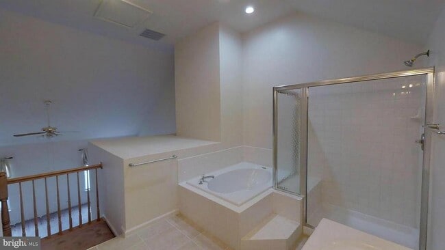 Building Photo - 2503 James Monroe Cir