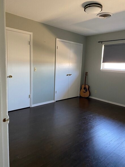 roomy bedroom - 2314 Indian Dr