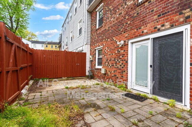 Building Photo - 50 Old Enterprise Rd