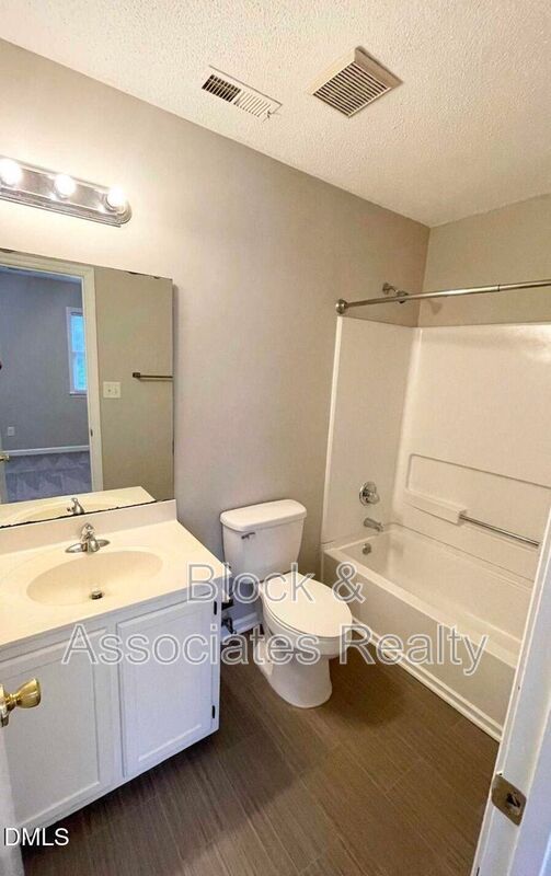 Building Photo - 6221 Tributary Dr