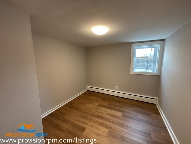 Building Photo - 1000 Linda Lee Dr