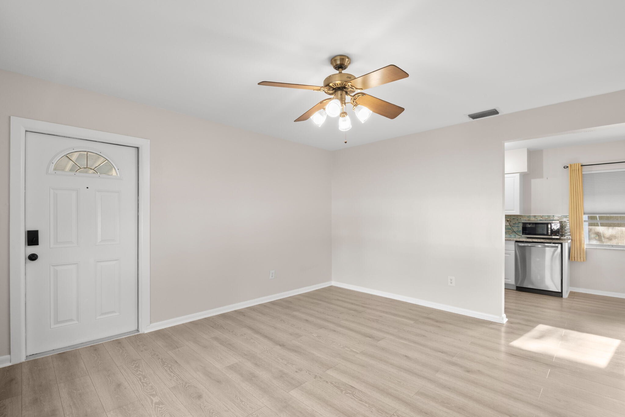 Building Photo - 5600 33rd Ave N