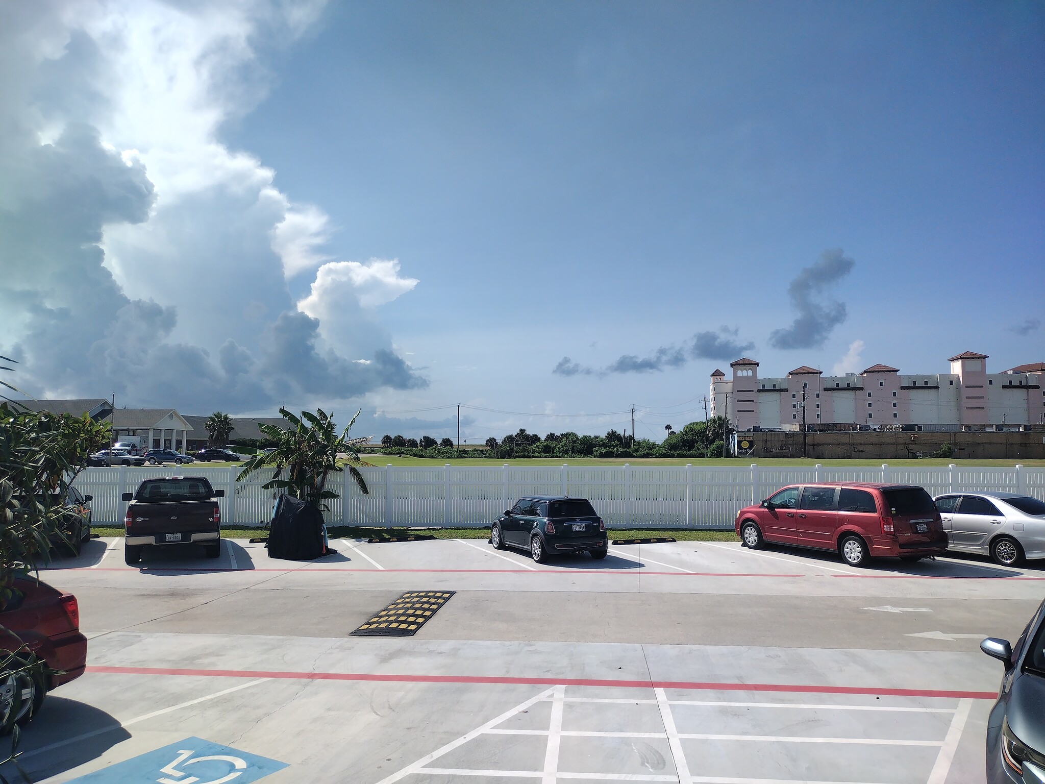 Building Photo - 3506 Cove View Blvd