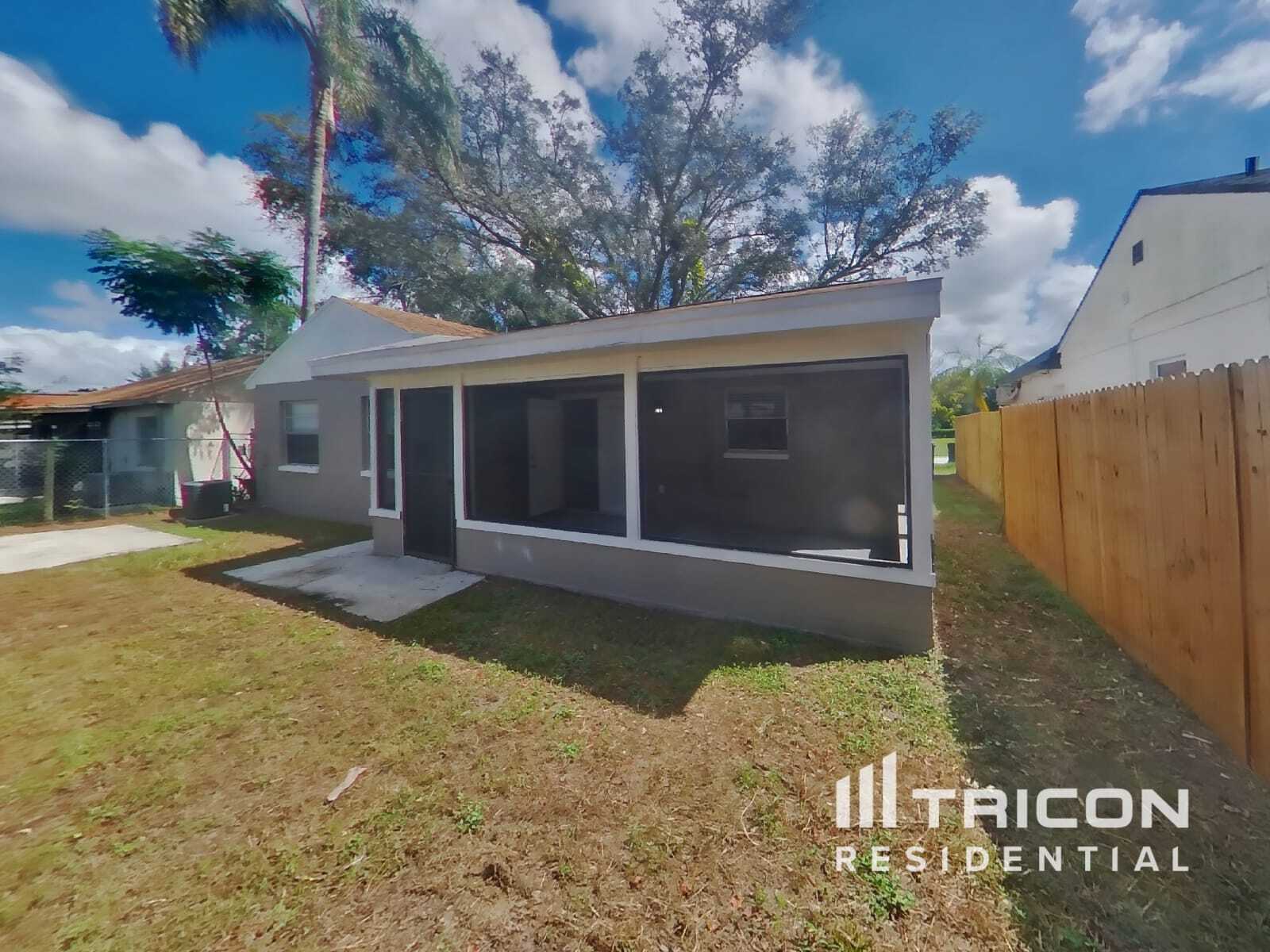 Building Photo - 320 Laxton Ln