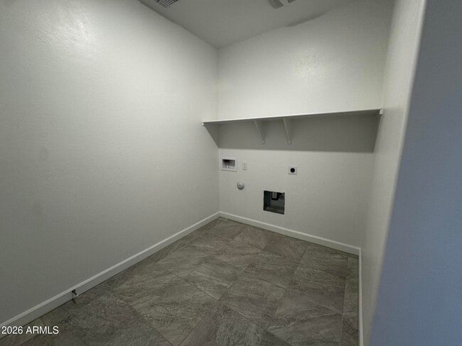 Building Photo - 5835 E Freesia Ln