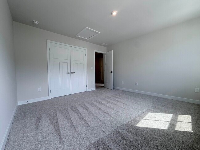 Building Photo - 2316 Elowen Ln