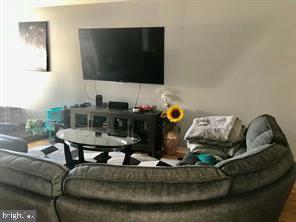 Building Photo - 7 Shelley Cir