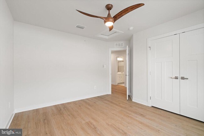 Building Photo - 7550 Mint Springs Ct