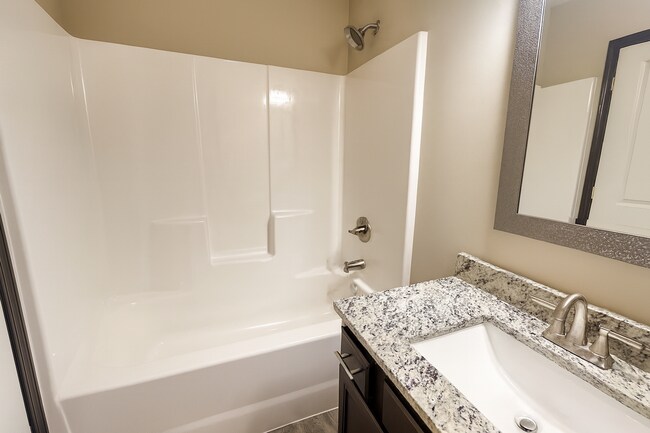 Building Photo - 619/21 N Grandstone St