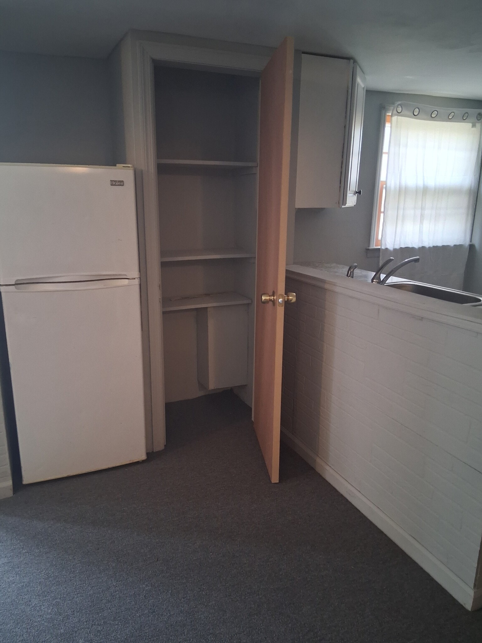 Building Photo - 195 Emerald Pl