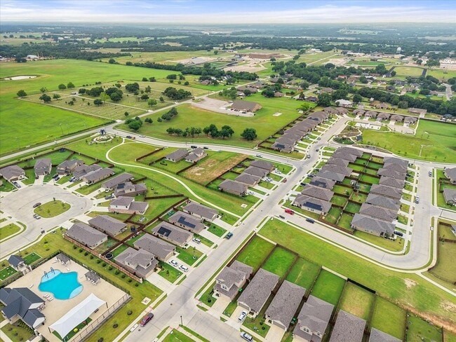 Building Photo - 105 Greengate Dr