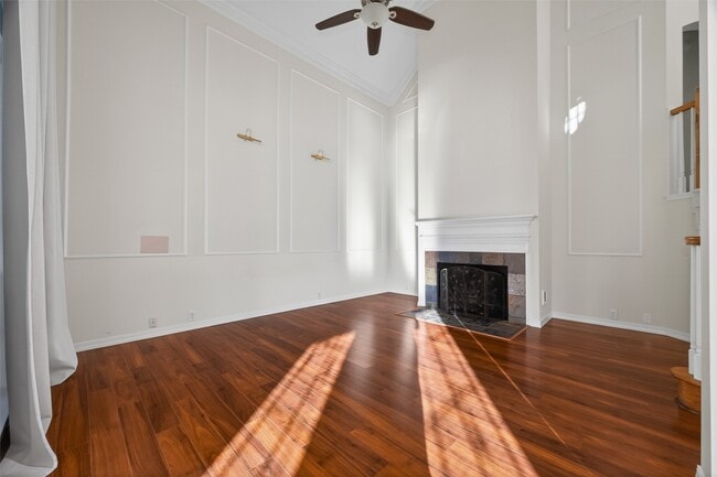 Building Photo - 12912 Kingsbridge Ln