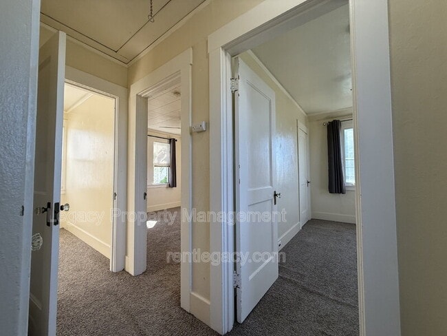 Building Photo - 69 B St