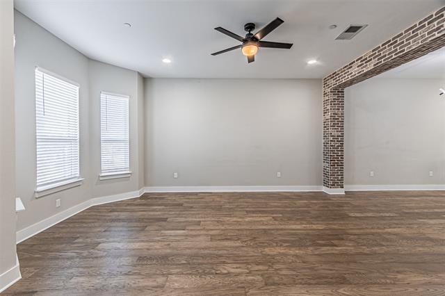 Building Photo - 313 N Mill St