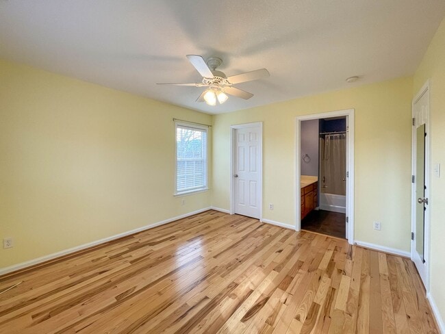 Building Photo - Beautiful Four Bedroom in East Asheville