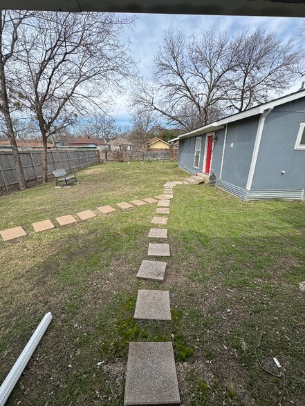 Building Photo - 5639 Santa Fe Ave
