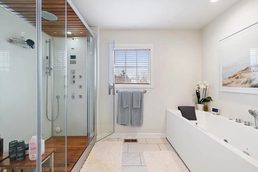 Building Photo - 840 Jefferson Cir