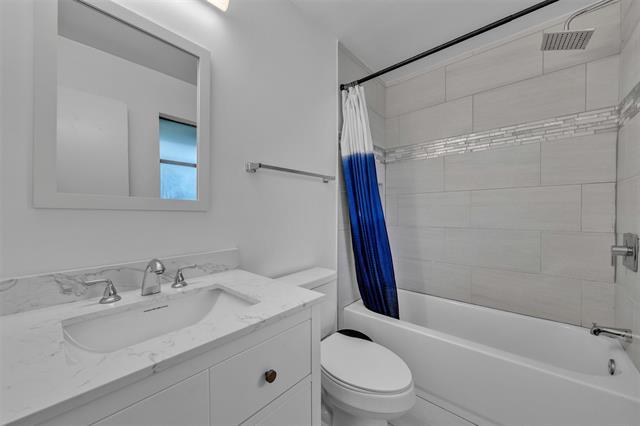 Building Photo - 6801 Penhurst Dr