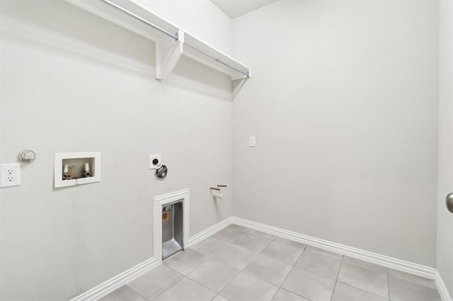 Building Photo - 1708 Daisy Corner Dr