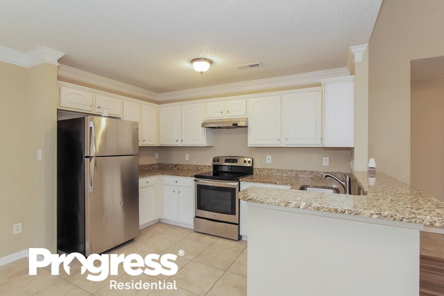 Building Photo - 2108 Sebastiani Dr