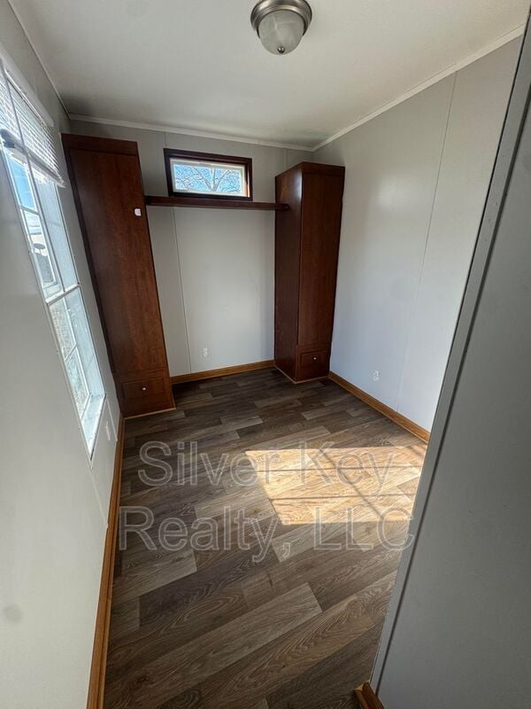 Building Photo - 3000 US-11