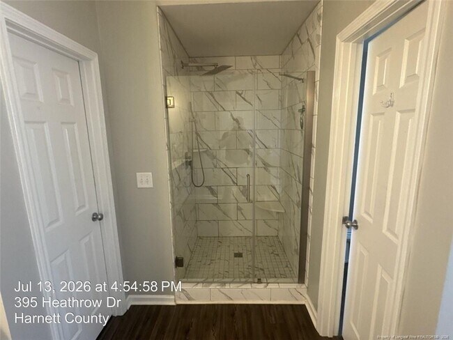 Building Photo - 395 Heathrow Dr