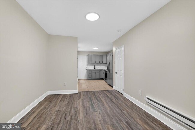 Building Photo - 1729 N Bambrey St