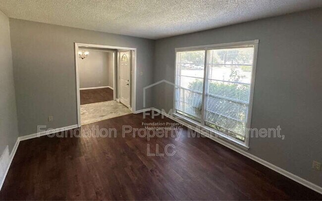 Building Photo - 5369 Scottsdale Ave