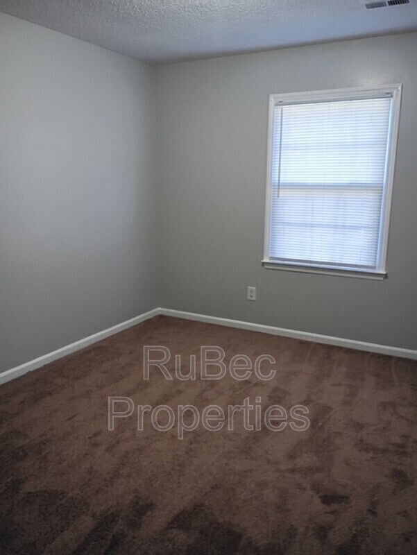 Building Photo - 416 S Weldon St