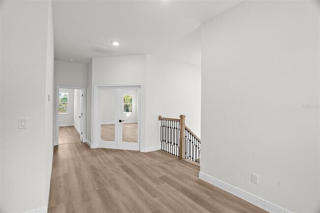 Building Photo - 4009 W Euclid Ave