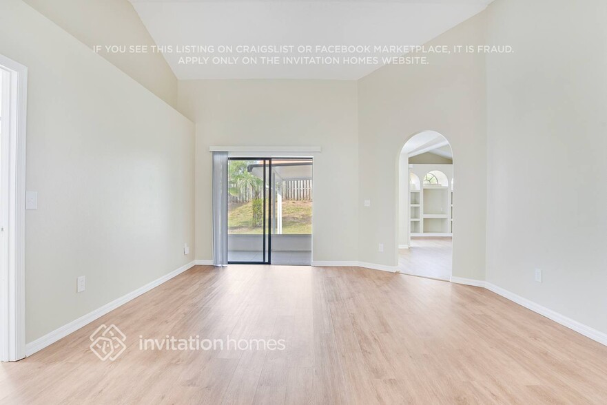 Building Photo - 2621 Alclobe Cir
