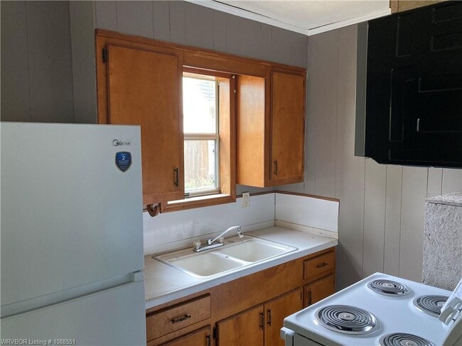 Building Photo - 107 N 16th St