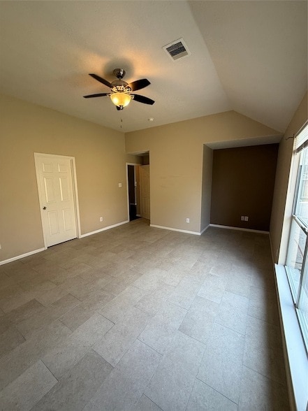 Building Photo - 906 Taylor Ridge Dr