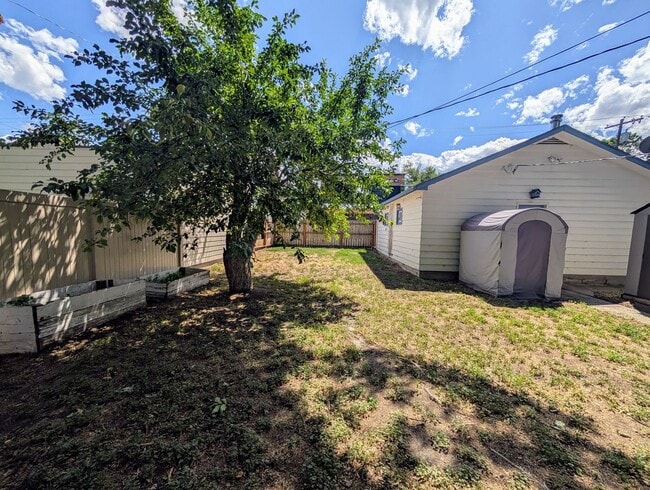 Building Photo - Beautiful Home 4bd 3bath