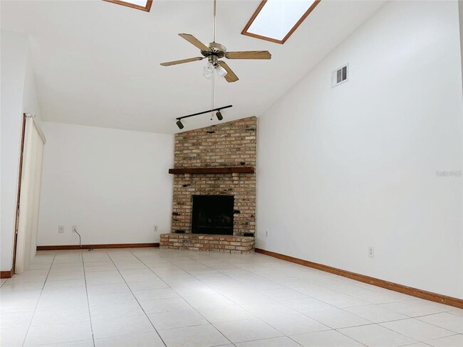 Building Photo - 3943 Greenview Pines Ct